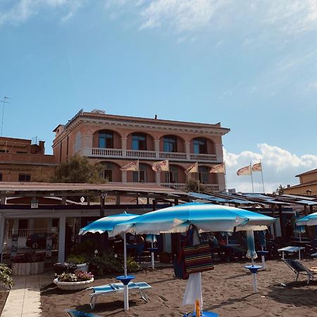 Hotel Miramare Ladispoli Exterior foto