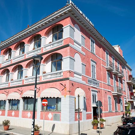 Hotel Miramare Ladispoli Exterior foto
