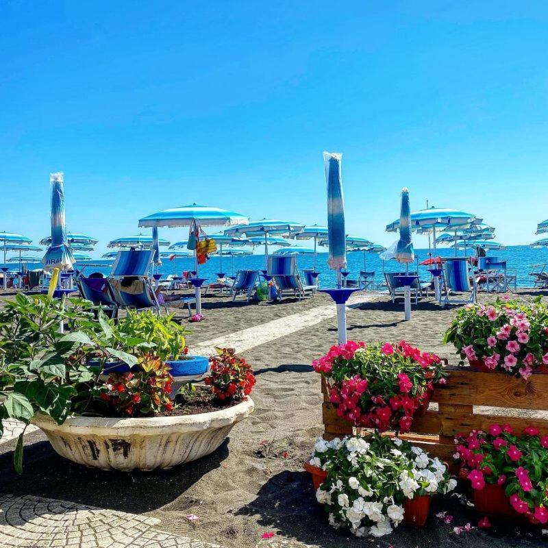 Hotel Miramare Ladispoli Exterior foto